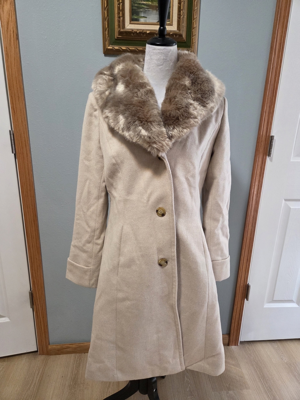 Lauren Ralph Lauren Tan-Cream Faux Fur Collar Pea Coat Style# LR2533
